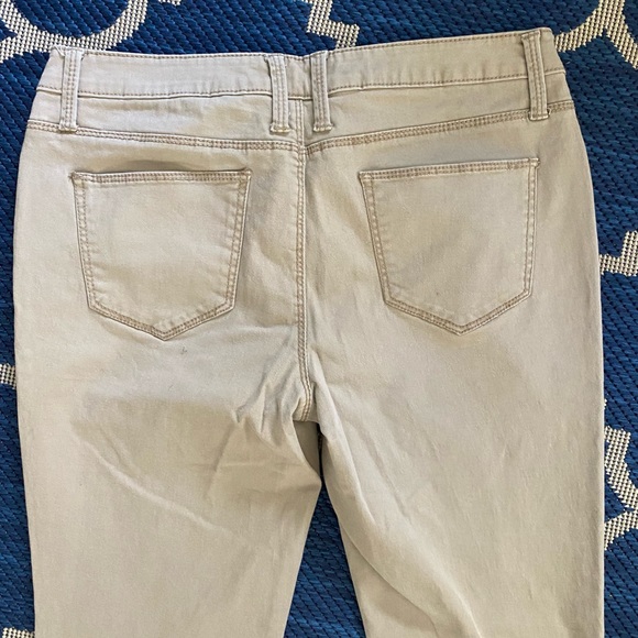 Low/mid rise flaired khakis - Picture 2 of 6